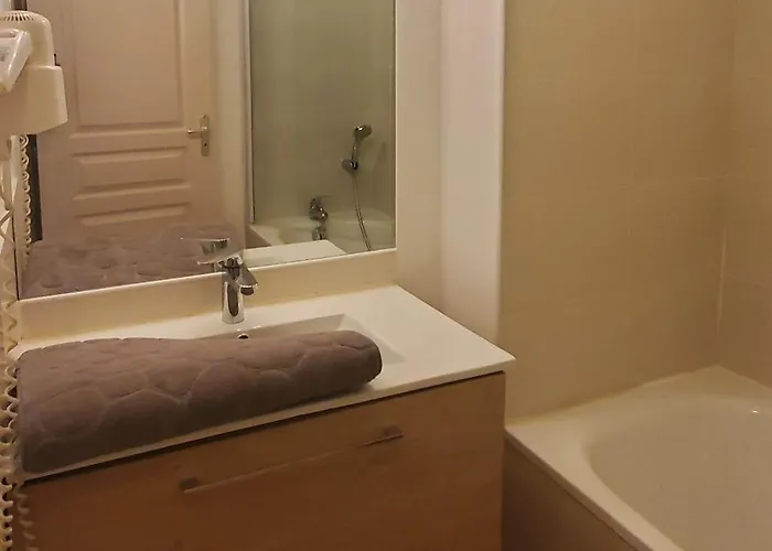 Casa vacanze Le Canal Superbe Maison Climatisation Wi-fi Parking Jardin Piscine 15 Mn De Béziers *