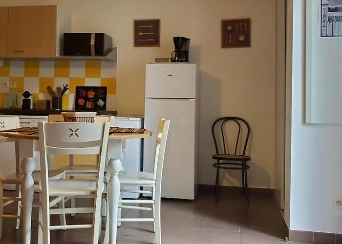 Le Canal Superbe Maison Climatisation Wi-fi Parking Jardin Piscine 15 Mn De Béziers * Colombiers (Herault)